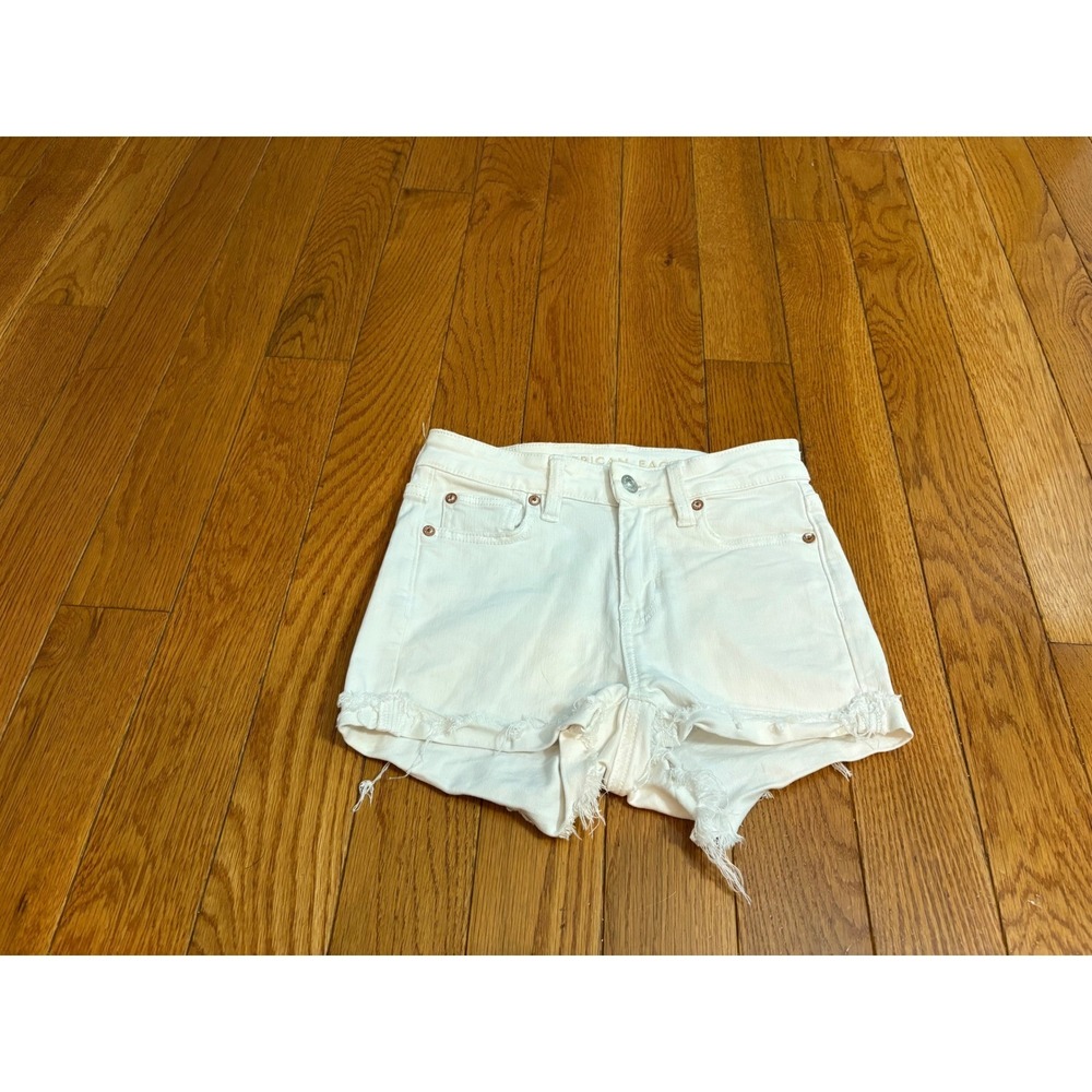 American Eagle White High V-Rise Shortie Denim Shorts Next Level Stretch Sz 00